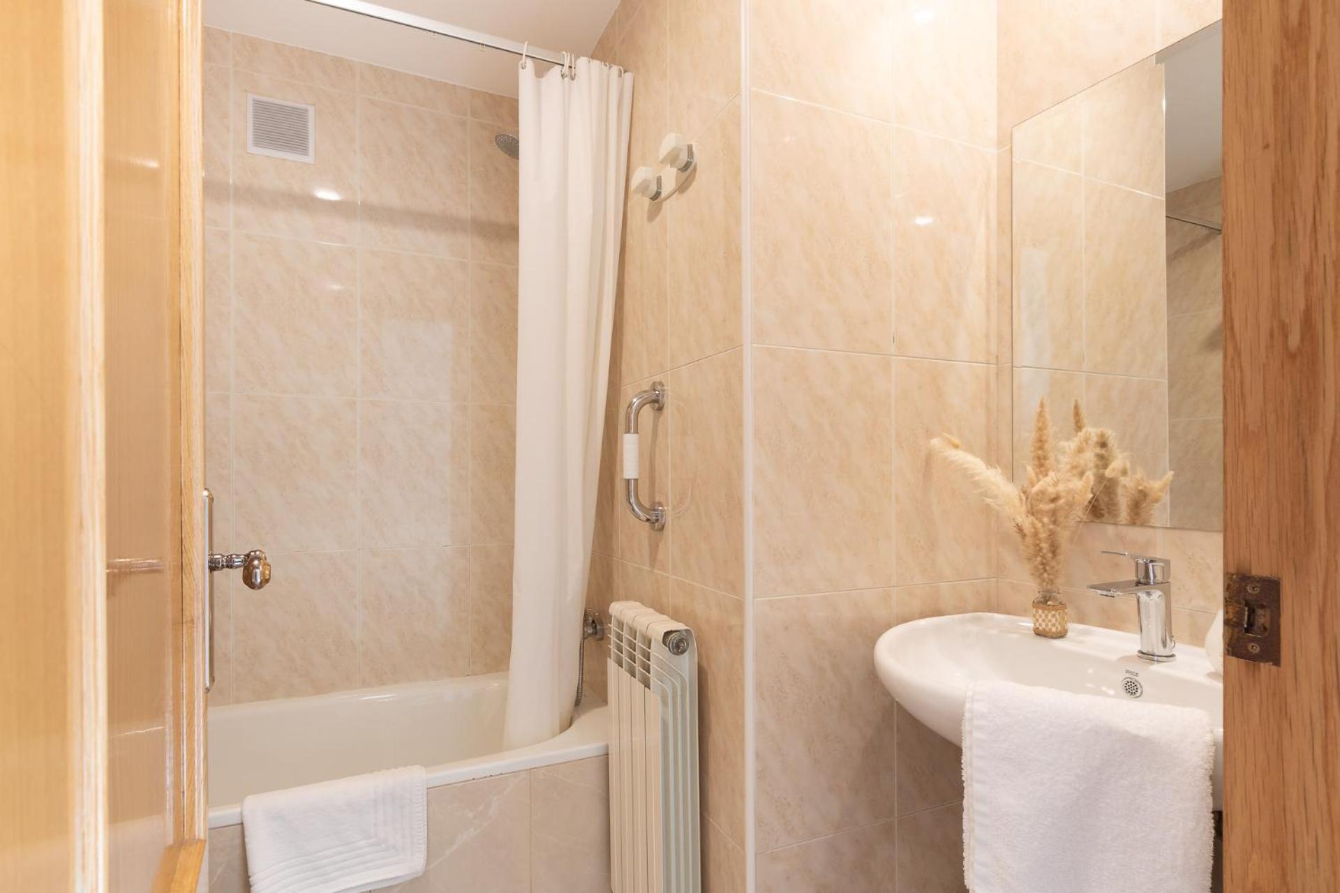 Hostal Lobrega Torrecilla en Cameros Zewnętrze zdjęcie