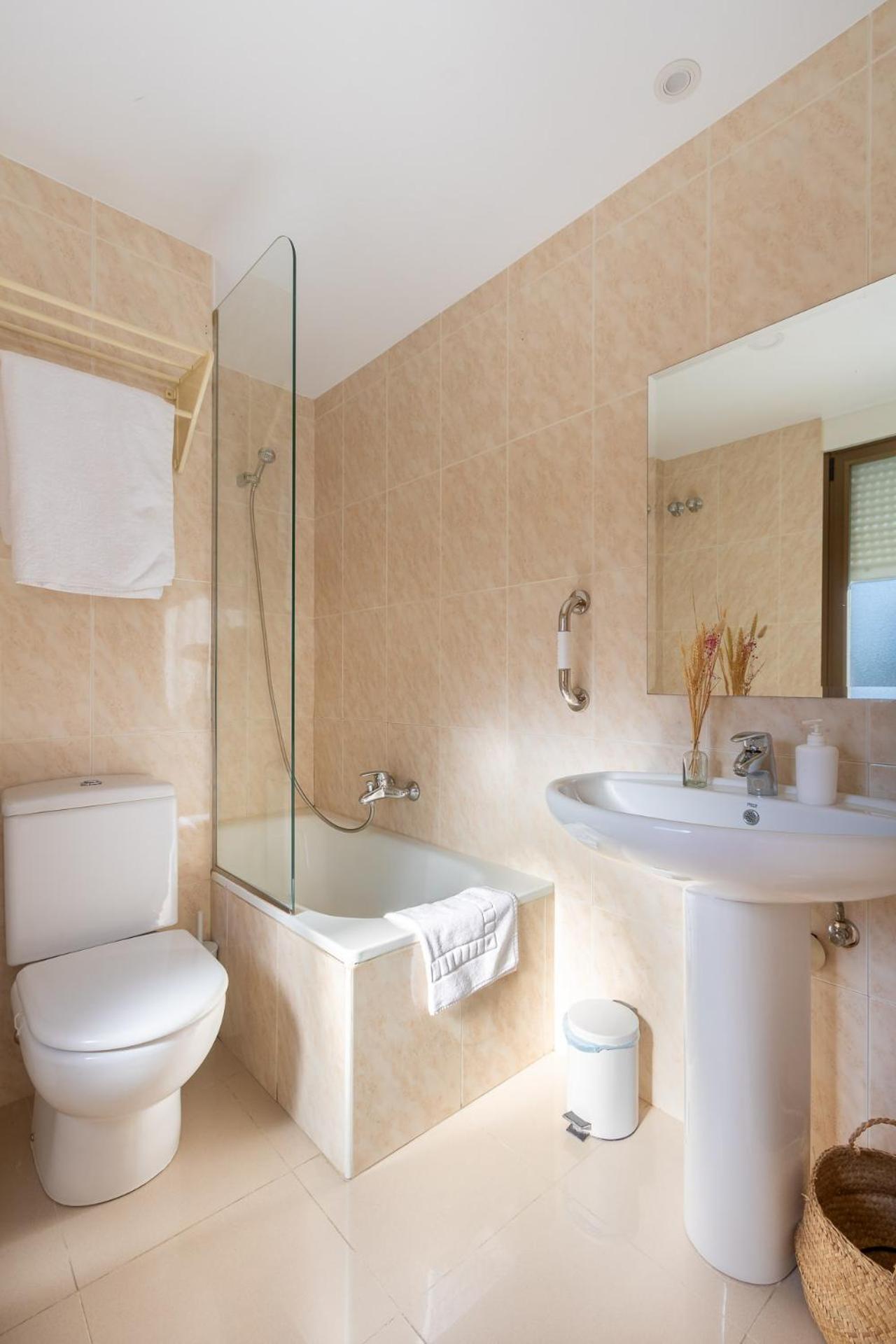 Hostal Lobrega Torrecilla en Cameros Zewnętrze zdjęcie