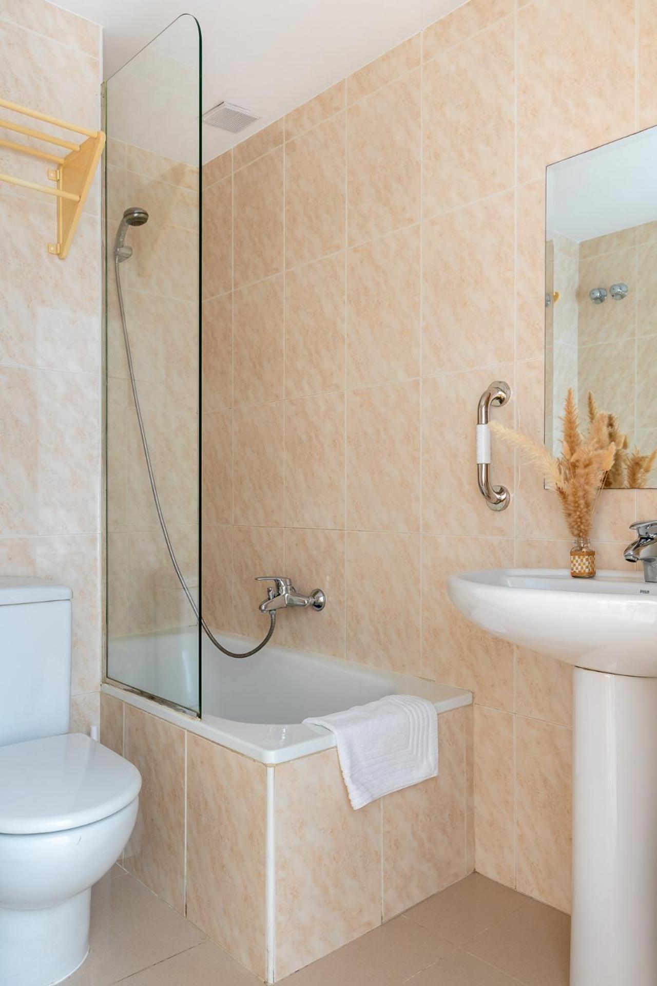 Hostal Lobrega Torrecilla en Cameros Zewnętrze zdjęcie